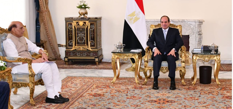 Raksha Mantri, H.E. Shri Rajnath Singh called on the President of Egypt, H.E.Mr. Abdel Fattah Al-Sisi in Cairo (19 September 2022)