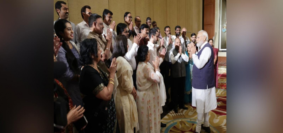 Prime Minister Shri Narendra Modi interacted with Indian community members in Cairo, during his State visit to Egypt