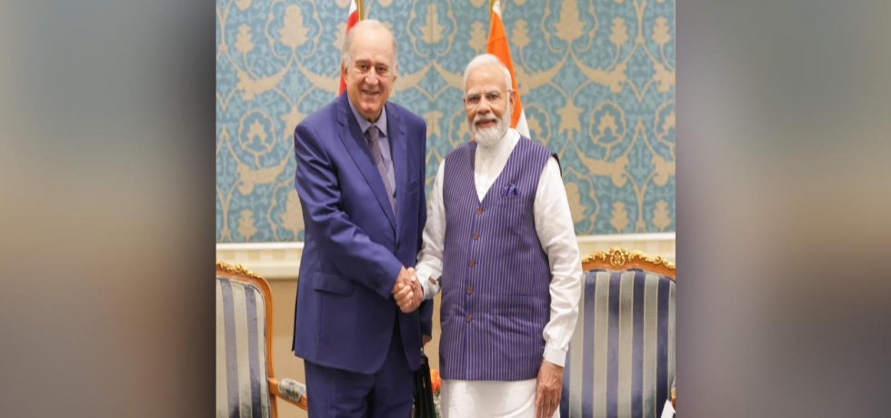 Prime Minister, Shri Narendra Modi met Mr. Tarek Heggy, renowned Egyptian author and petroleum strategist in Cairo