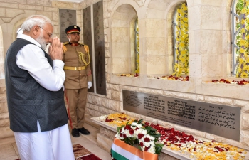 Prime Minister Shri Narendra Modi visited the Heliopolis Commonwealth War Grave Cemetery in Cairo, during his State Visit to Egypt